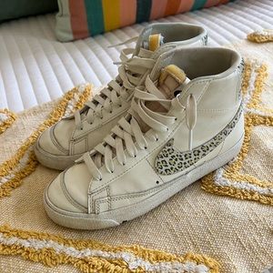NIKE Cheetah Blazers